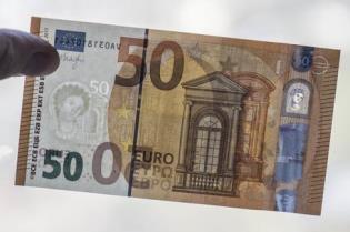 La nuova banconota da 100 euro